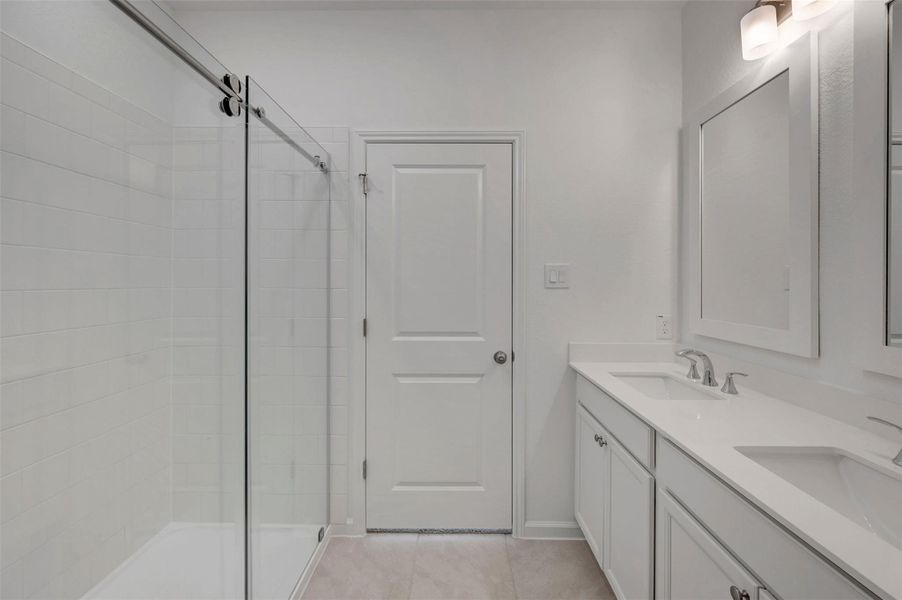 Serene primary bath