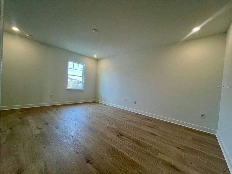 Spacious, unfurnished interior of a new home in Hills of Minneola, Minneola (Image 17).