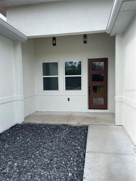 Exterior details and patio area of a home in , Eustis (Image 37).