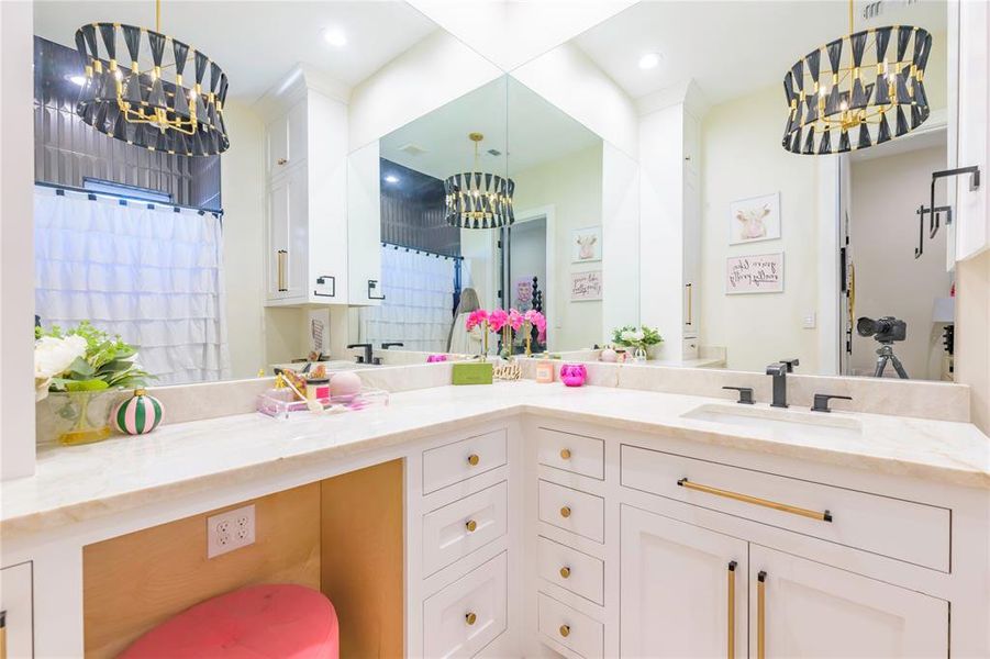 Furnished interior view inside a new home in , Odessa (Image 30).