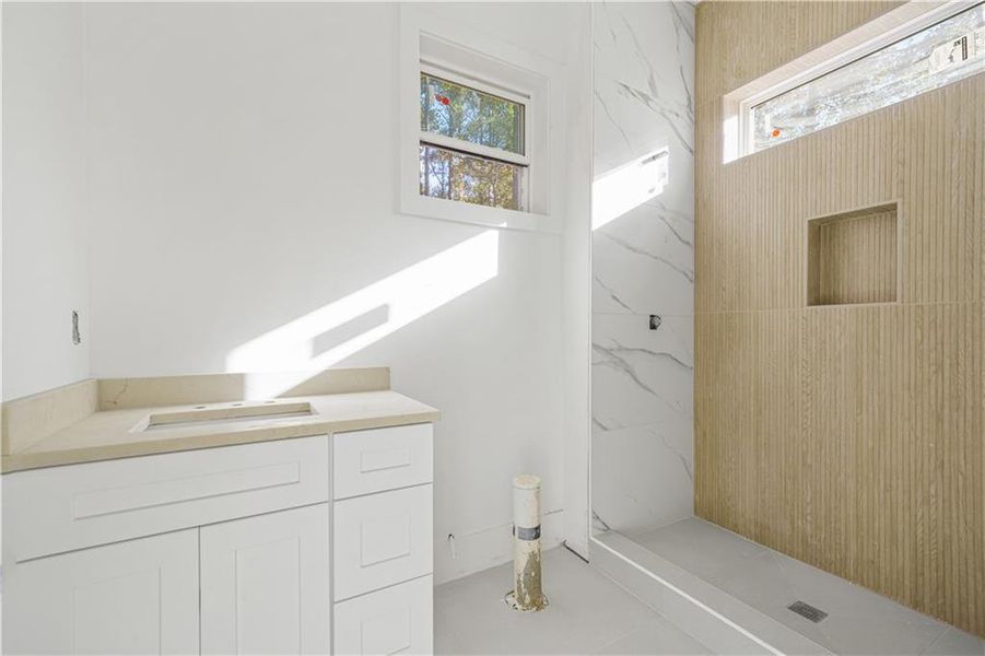 Image 36 of a home in .