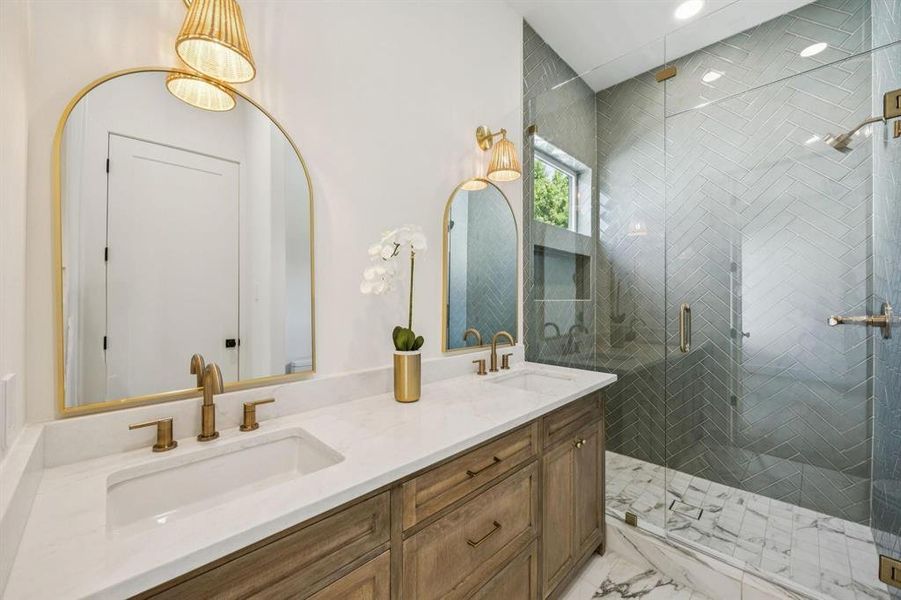 Furnished interior view inside a new home in , Dallas (Image 28).