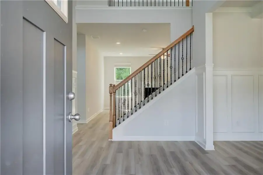 Spacious, unfurnished interior of a new home in Grandview at Millers Mill, Stockbridge (Image 12).