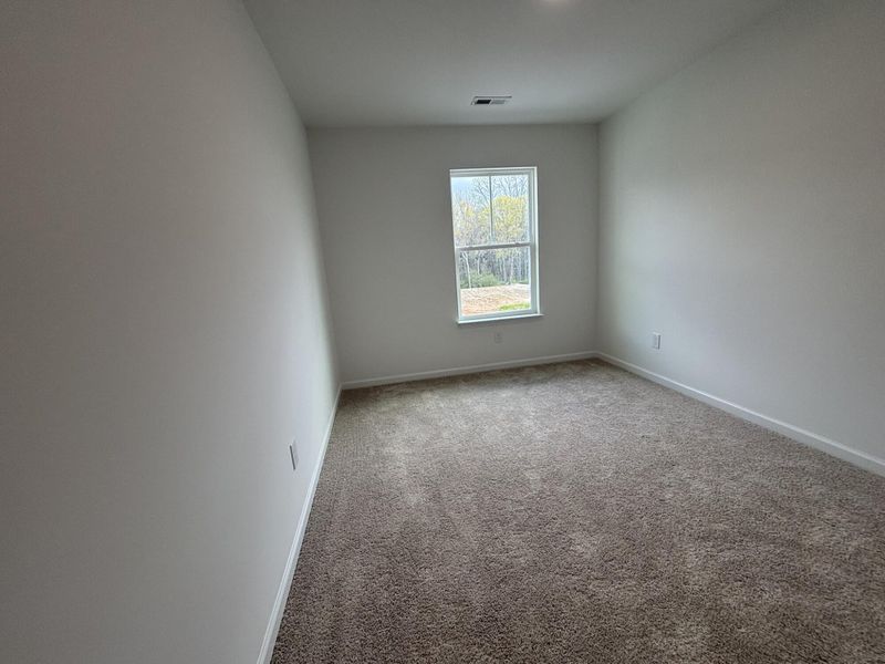 Spacious, unfurnished interior of a new home in CraigStone, Woodruff (Image 10).
