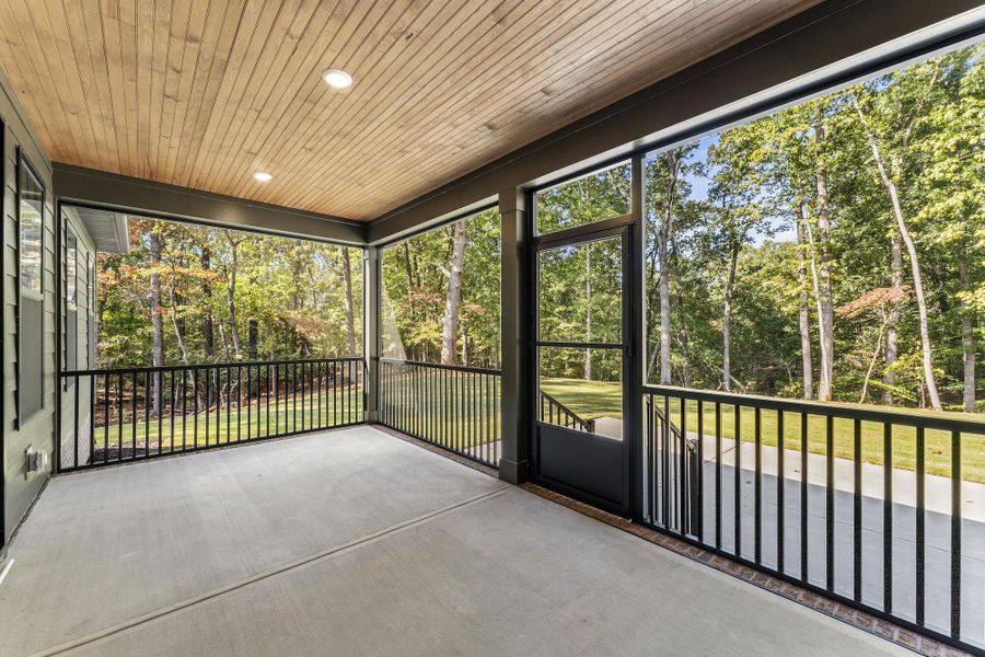 Exterior details and patio area of a home in , Johns Island (Image 3).