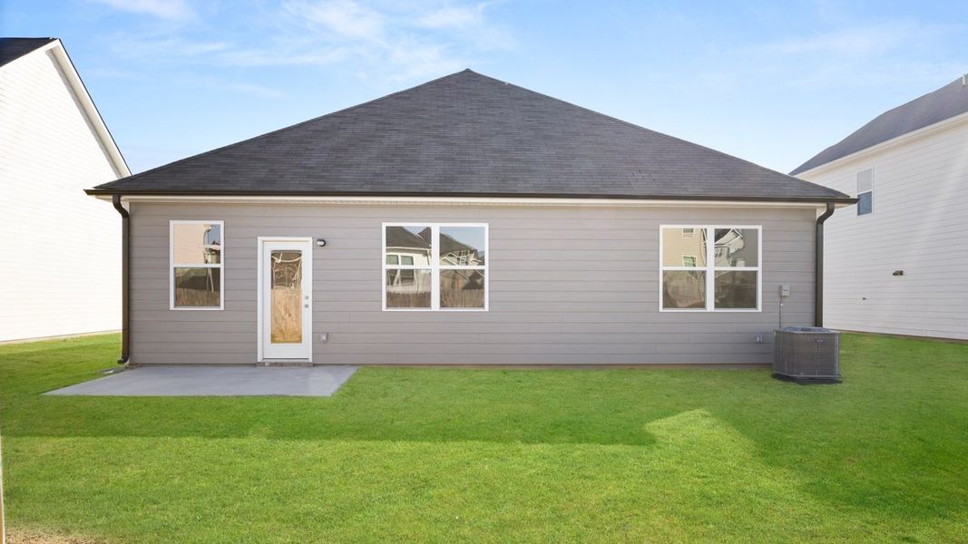 Representative exterior details of a home built from the Cali by D.R. Horton in Jackson Landing, Jefferson (Image 3).