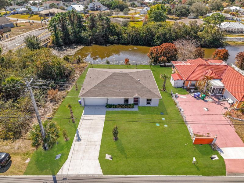 1390 Schumann Drive-5