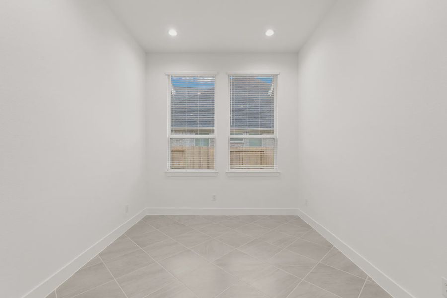 Representative unfurnished interior of a home built from the Palmer by Chesmar Homes in Riceland Alley Loads, Mont Belvieu (Image 39).