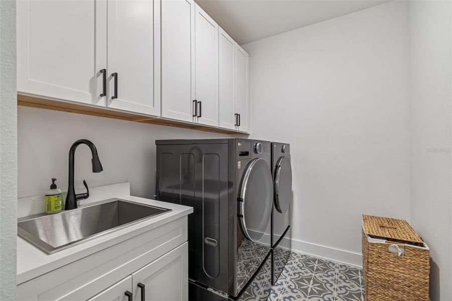 Furnished interior view inside a new home in , Tampa (Image 5).