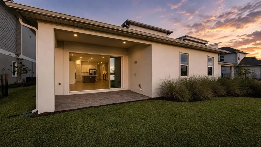 Exterior details and patio area of a home in Laureate Park, Orlando (Image 4).