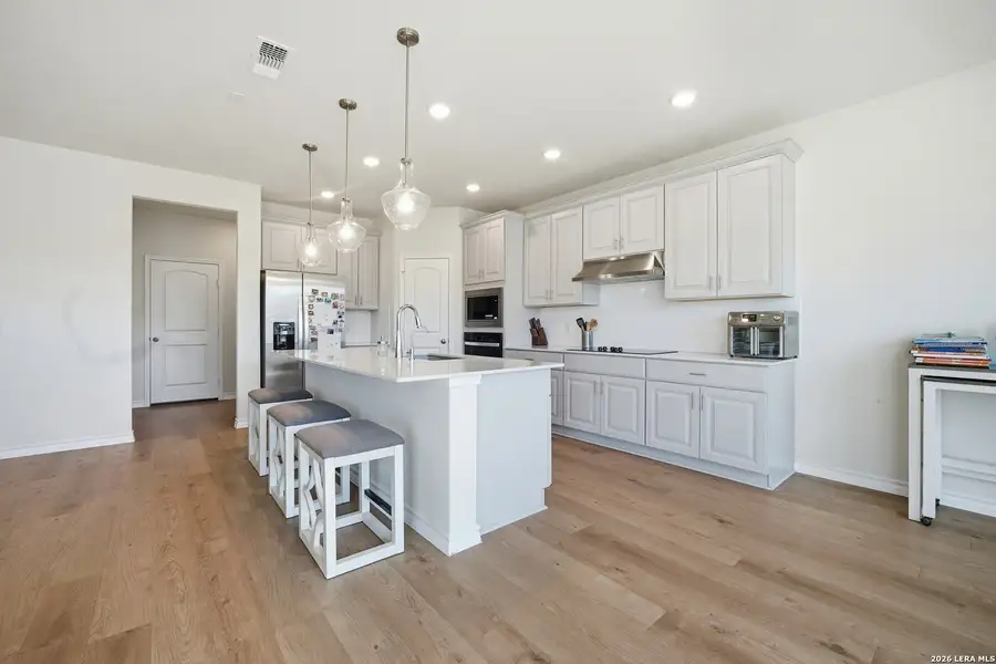 Furnished interior view inside a new home in Horizon Ridge, San Antonio (Image 13). Furnished interior view inside a new home in Horizon Ridge, San Antonio (Image 13).