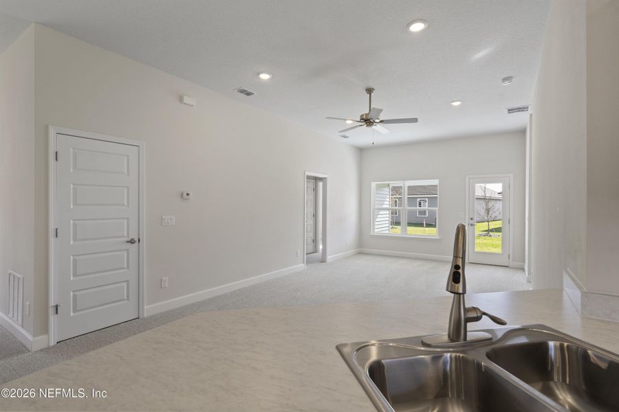 Spacious, unfurnished interior of a new home in Summerglen, Jacksonville (Image 10). Spacious, unfurnished interior of a new home in Summerglen, Jacksonville (Image 10).
