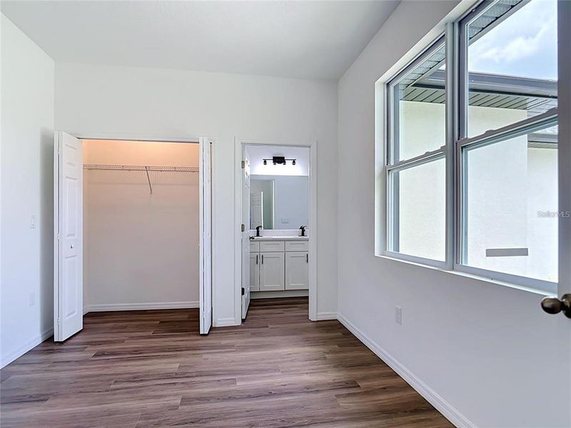 Spacious, unfurnished interior of a new home in , North Port (Image 35).