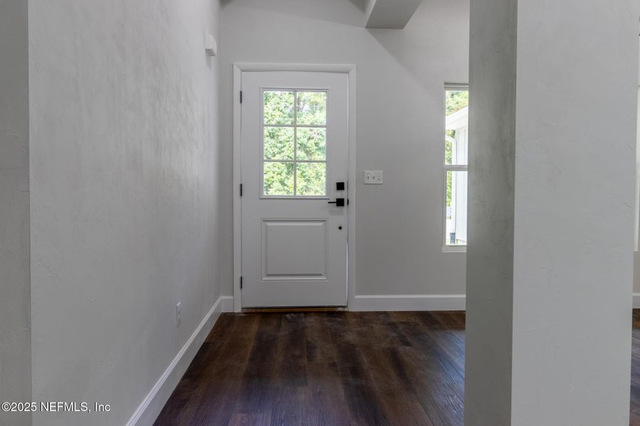 Spacious, unfurnished interior of a new home in , Melrose (Image 16).