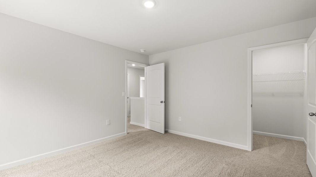Representative unfurnished interior of a home built from the Penwell by D.R. Horton in Oakleigh Glen, Dallas (Image 28). Representative unfurnished interior of a home built from the Penwell by D.R. Horton in Oakleigh Glen, Dallas (Image 28).