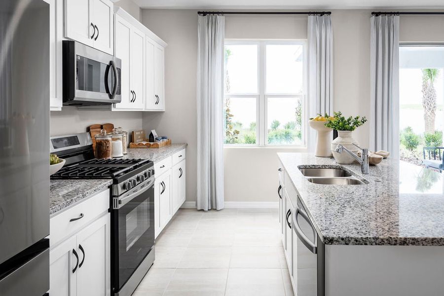 Representative furnished interior of a home built from the Cape by Risewell Homes in Hodges Reserve, Howey-in-the-Hills (Image 9).