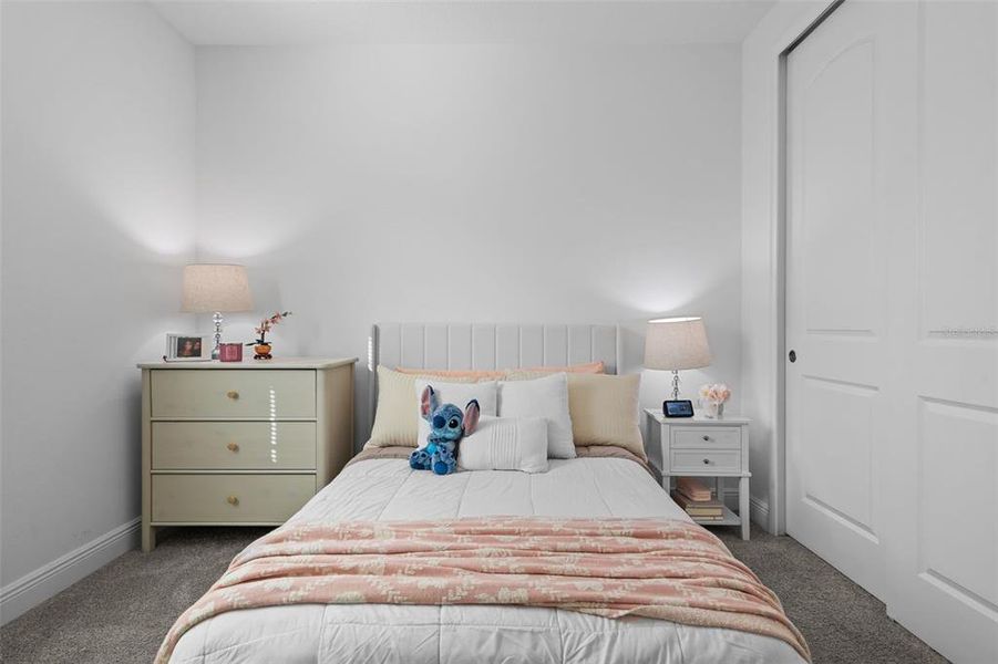 Furnished interior view inside a new home in , Orlando (Image 40).