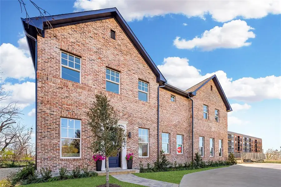 Image 28 of a home in . Image 28 of a home in .