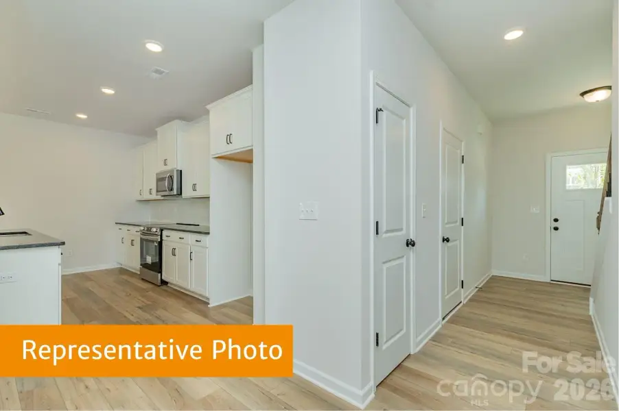 Image 15 of a home in Sunset Meadows.