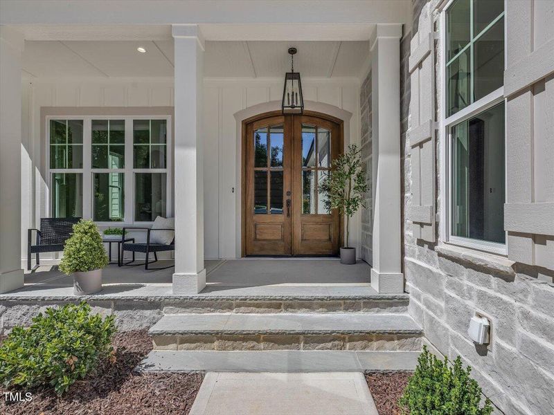 004-Front Entry 004-Front Entry