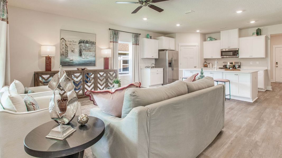 Furnished interior view inside a new home in Hodges Bayou Plantation, Panama City (Image 18).