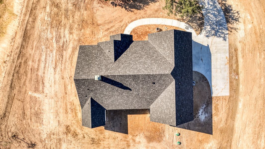 Image 34 representing the Jarrett 2 by Zeal Home Builders in Echo Grove, Poolville, TX.