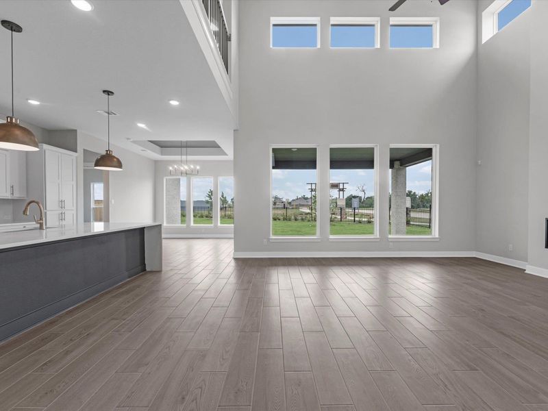 Representative image. Features, specifications, selections and colors may vary.