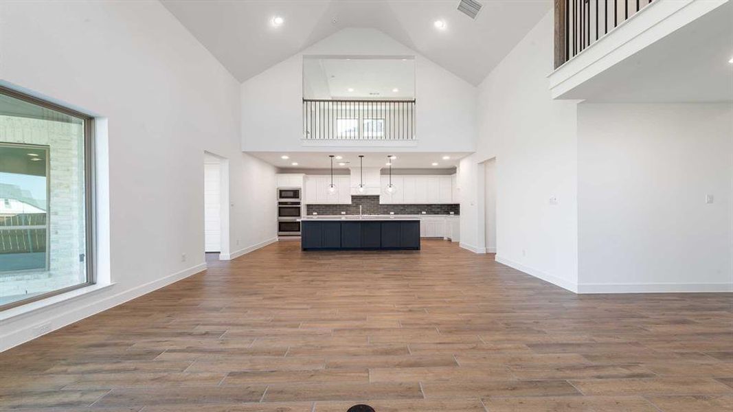 Image 32 of a home in North Sky 65'. Image 32 of a home in North Sky 65'.