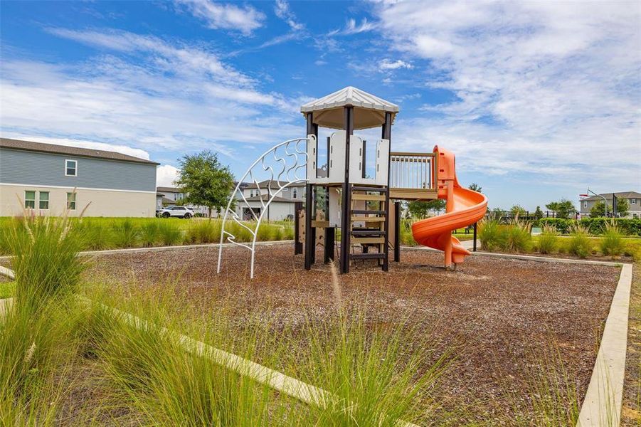 Community amenities in Highland Ridge, Winter Garden (Image 52).