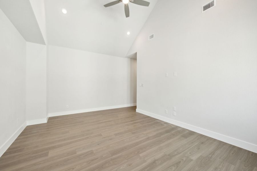 Spacious, unfurnished interior of a new home in Newman Village Townhomes, Frisco (Image 36).