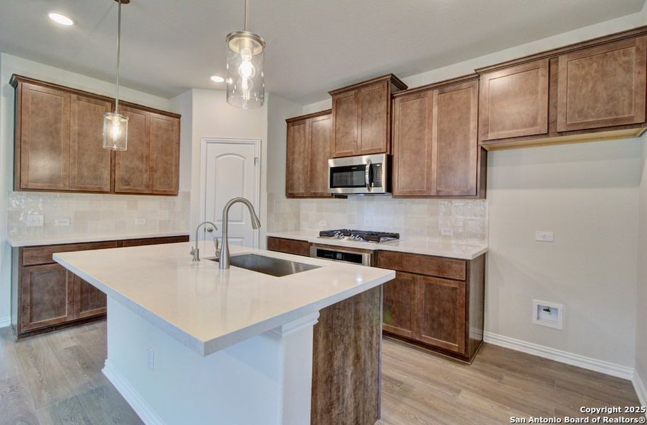 Furnished interior view inside a new home in Clear Creek, New Braunfels (Image 3).