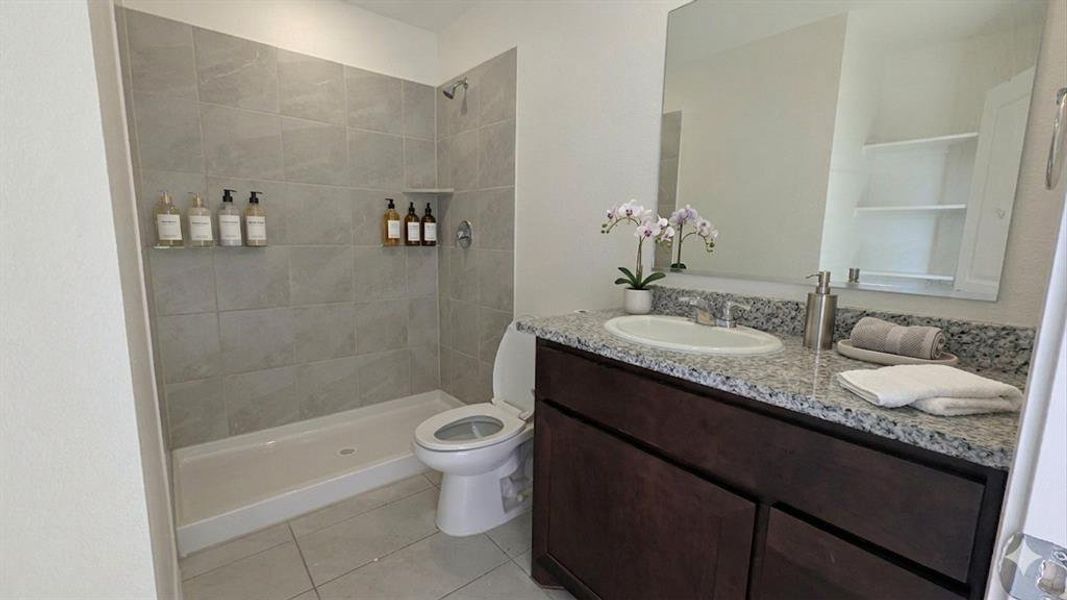 Furnished interior view inside a new home in Tillage Farms, Princeton (Image 11).