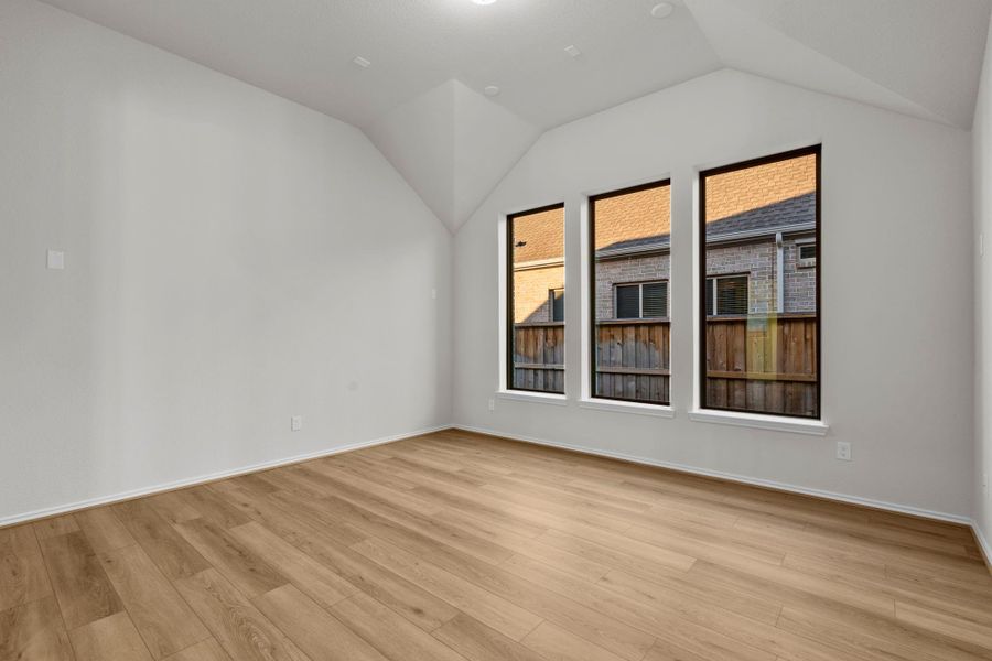 Spacious, unfurnished interior of a new home in Dunham Pointe, Cypress (Image 26).