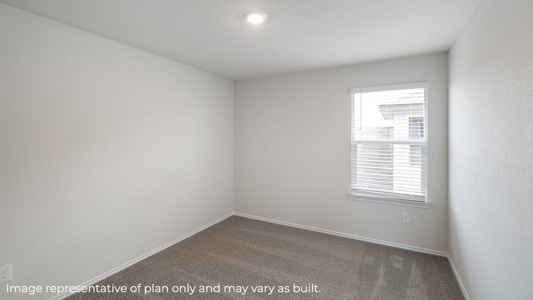 Spacious, unfurnished interior of a new home in Hunters Ranch, San Antonio (Image 23).