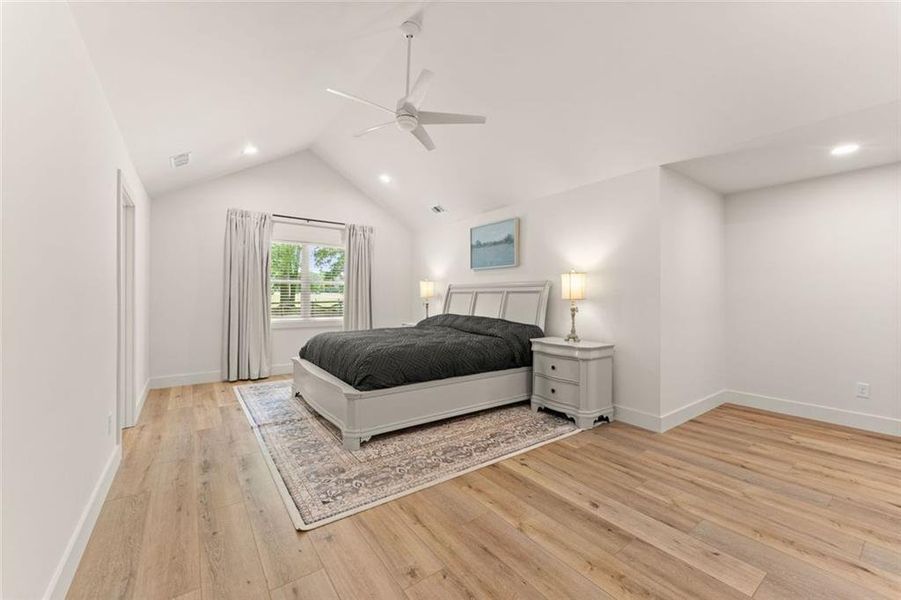 Furnished interior view inside a new home in , Jefferson (Image 32).