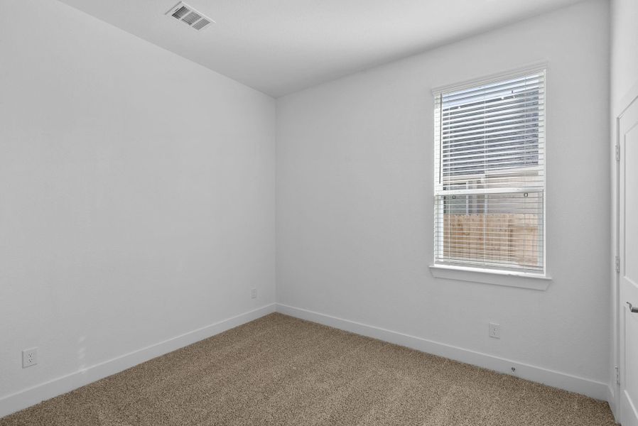 Spacious, unfurnished interior of a new home in Attwater, Waller (Image 25).