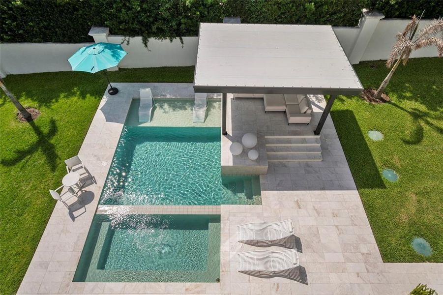 Exterior details and patio area of a home in , Windermere (Image 30).