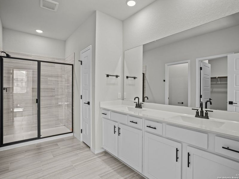 Furnished interior view inside a new home in Horizon Pointe, San Antonio (Image 11). Furnished interior view inside a new home in Horizon Pointe, San Antonio (Image 11).