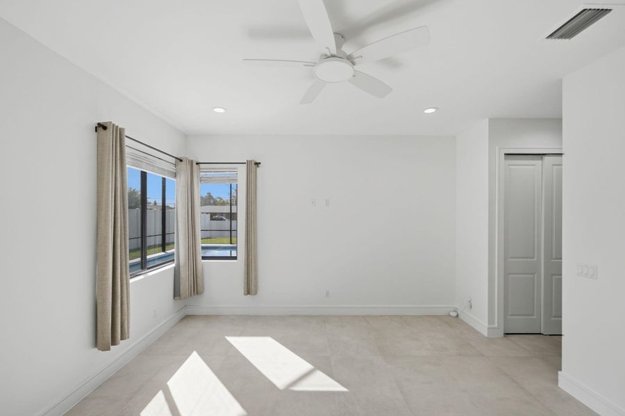 34-web-or-mls-1199-se-puritan-ln
