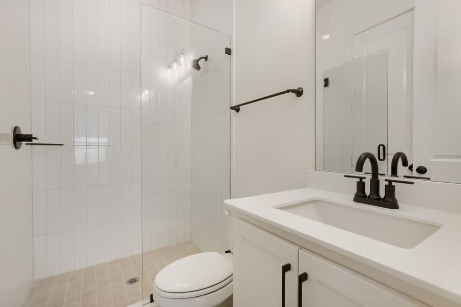 4025 Trellis - Full Bathroom 4025 Trellis - Full Bathroom