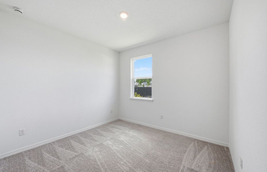 Spacious, unfurnished interior of a new home in Hyland Trail, Green Cove Springs (Image 19). Spacious, unfurnished interior of a new home in Hyland Trail, Green Cove Springs (Image 19).