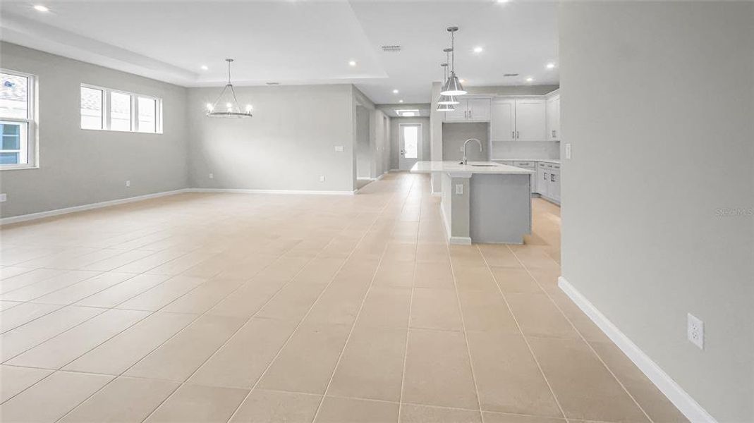 Spacious, unfurnished interior of a new home in Cresswind at Hammock Oaks, Lady Lake (Image 31). Spacious, unfurnished interior of a new home in Cresswind at Hammock Oaks, Lady Lake (Image 31).