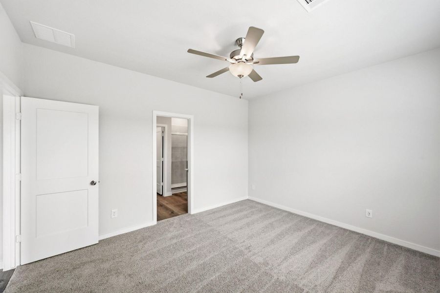 Spacious, unfurnished interior of a new home in The Villages at Westpointe, Dayton (Image 17).