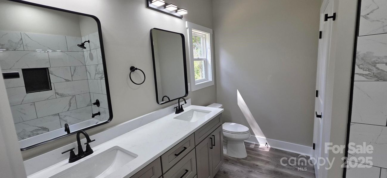 Furnished interior view inside a new home in , Gastonia (Image 14).