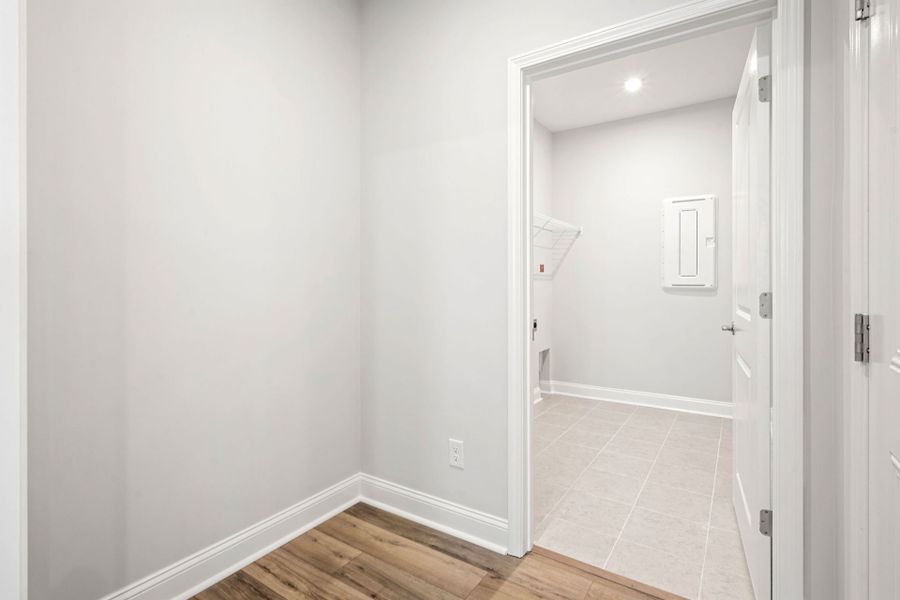 Spacious, unfurnished interior of a new home in Sun City Hilton Head, Bluffton (Image 13).