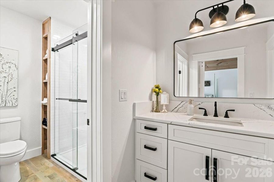 Upstairs Secondary bathroom