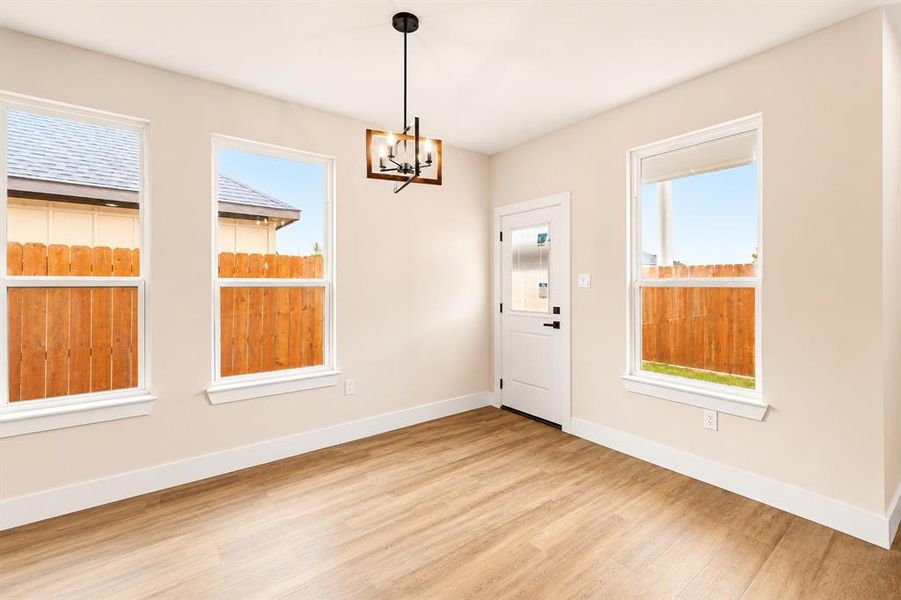 Spacious, unfurnished interior of a new home in , Granbury (Image 12).