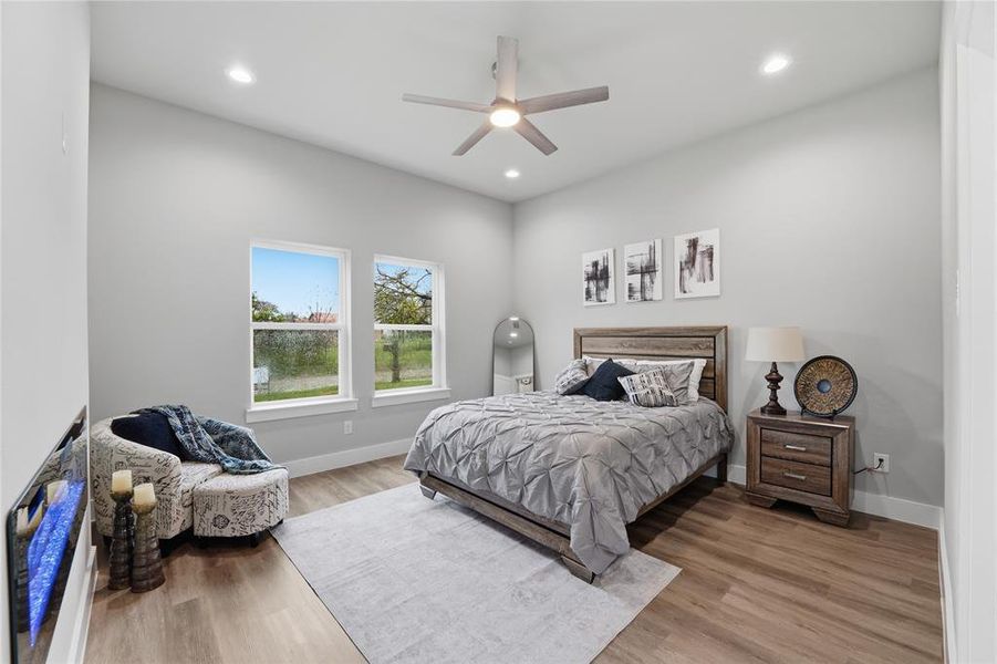 Furnished interior view inside a new home in , Waxahachie (Image 12). Furnished interior view inside a new home in , Waxahachie (Image 12).