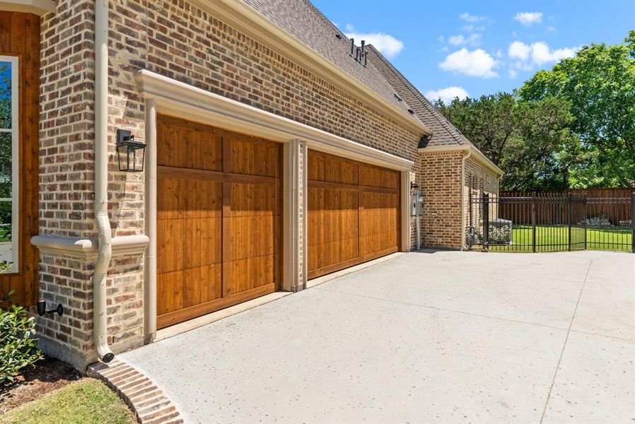 Exterior details and patio area of a home in , Cedar Hill (Image 18).