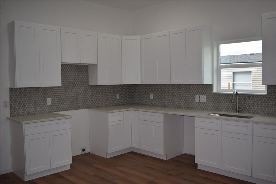 Furnished interior view inside a new home in , Cleveland (Image 5).